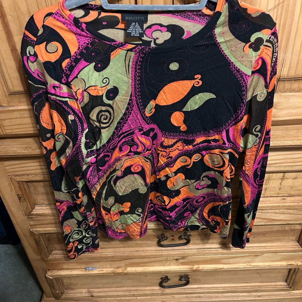 Doletti thin Shirt at is 78% silk. . Very colorful.